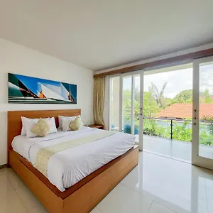 Apple ** Kerobokan (Bali)