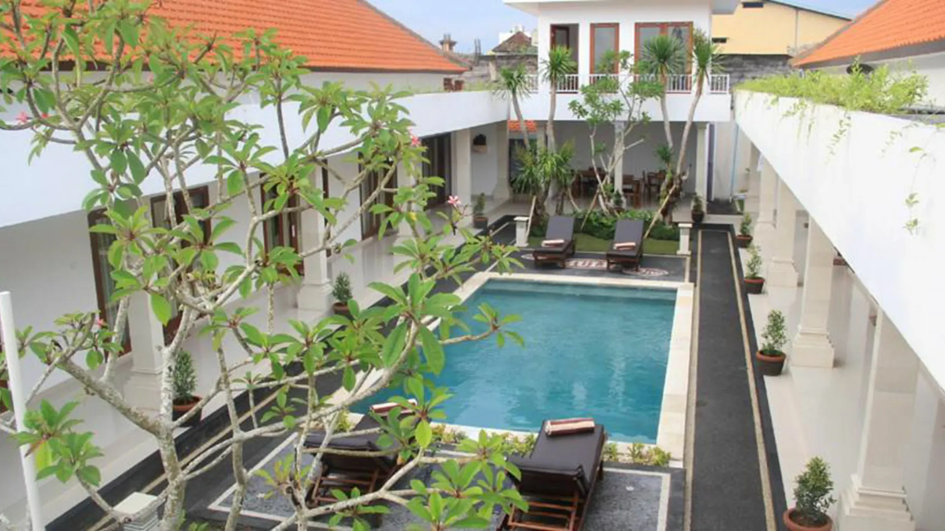 Anggie Stay Kerobokan  3*, Kerobokan (Bali)