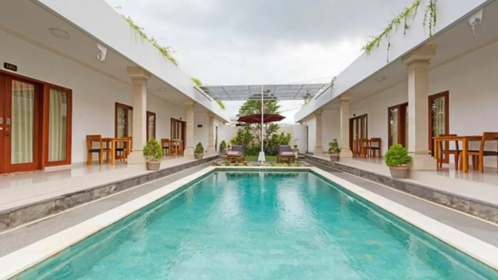 Anggie Stay Kerobokan  3*, Kerobokan (Bali)